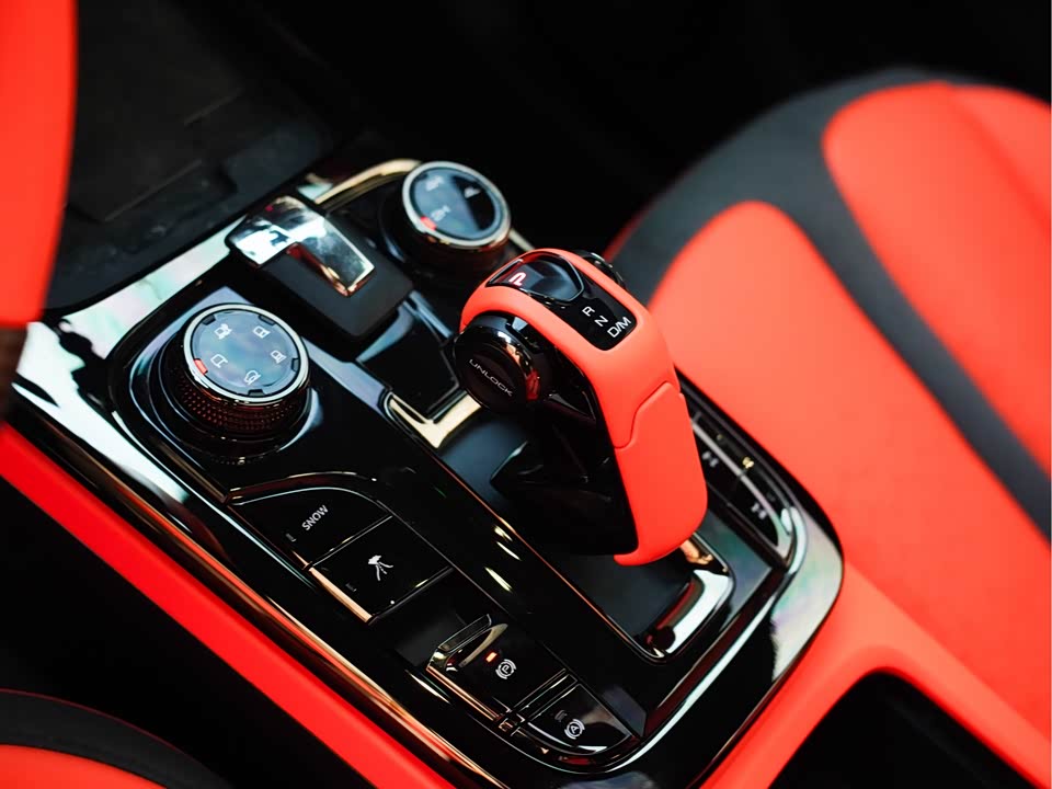 CrossBoundary Co-creation tank 300