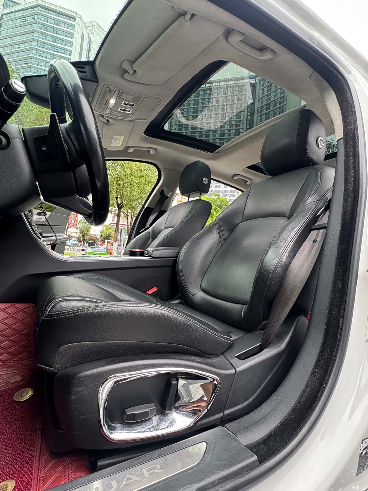 Land Rover XFL, 2017 14