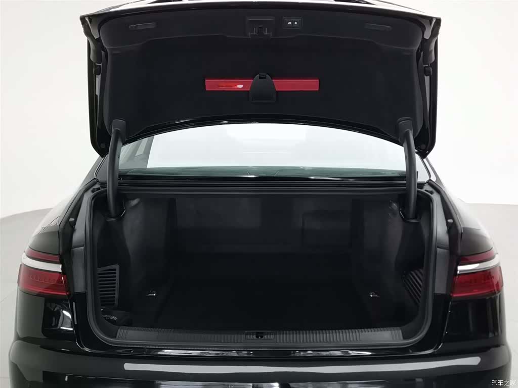 Audi A8L, 2022 16