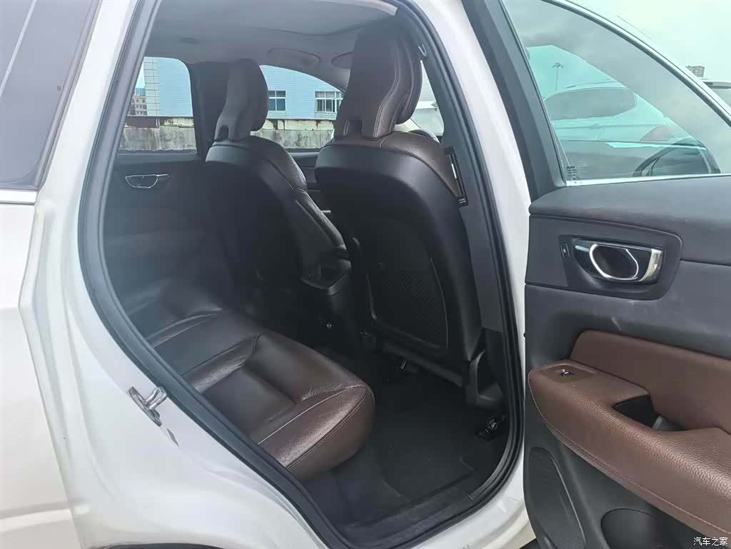 Volvo XC60, 2019 13