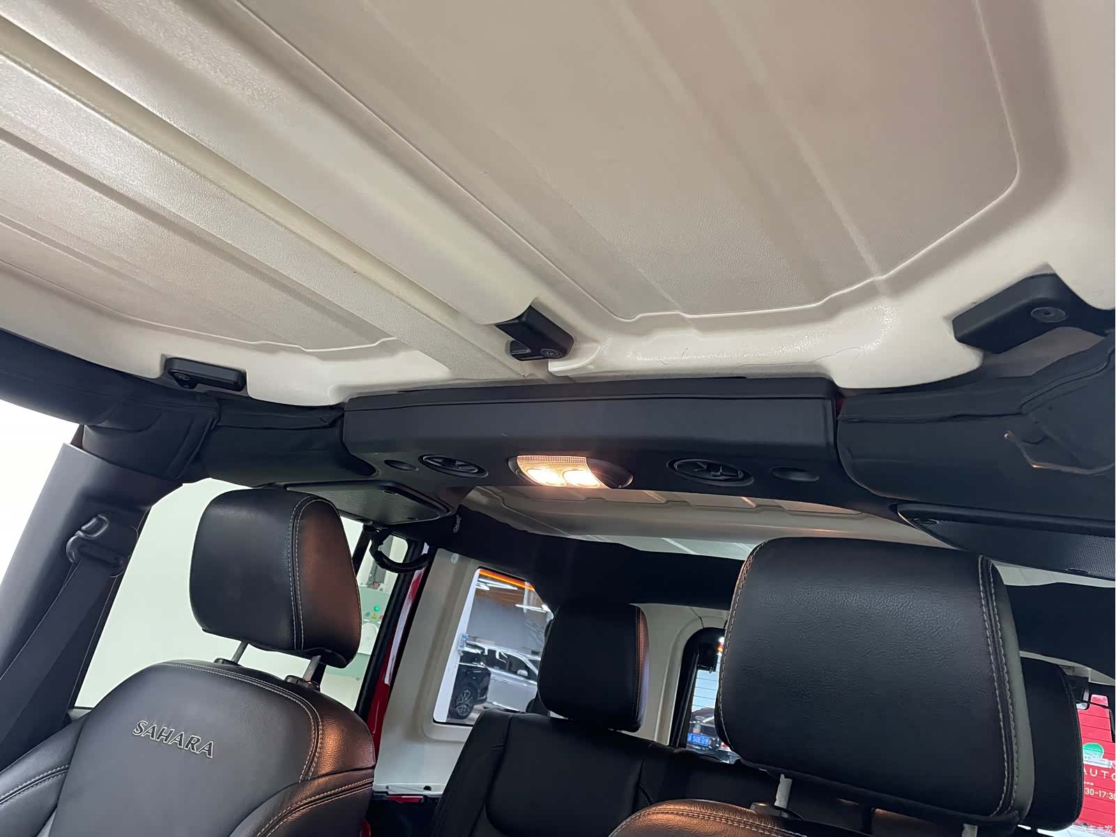 Jeep Wrangler, 2017 16