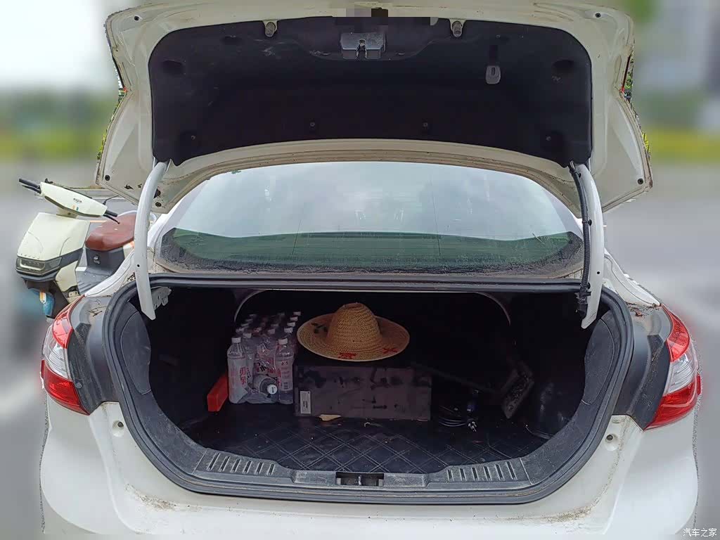 Ford Focus, 2014 10