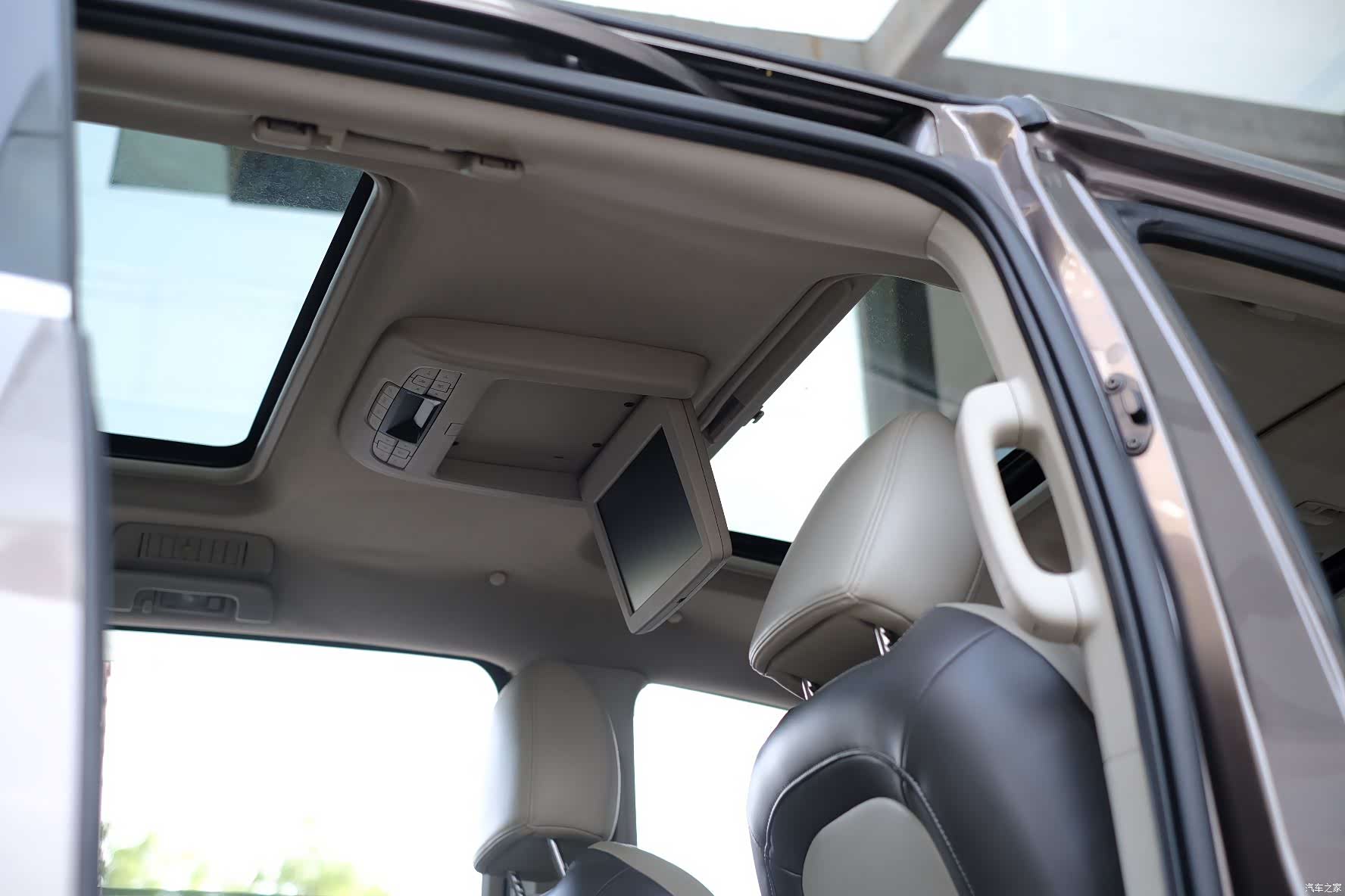Buick GL8, 2011 48