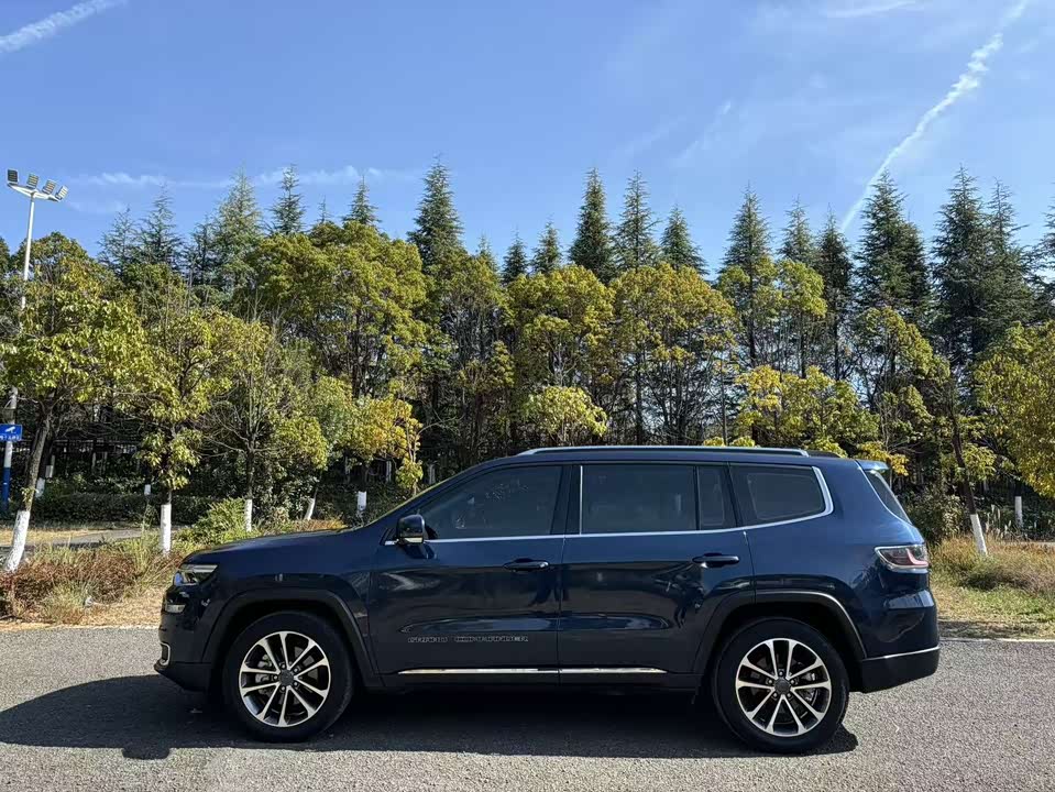 Jeep Grand Commander