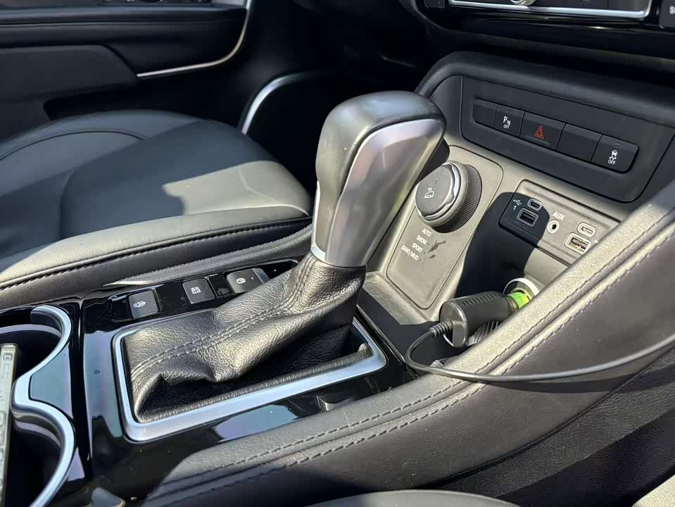 Jeep Grand Commander