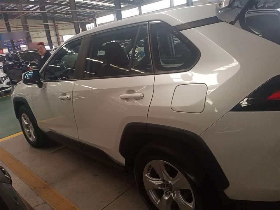 Toyota RAV4 Rongfang