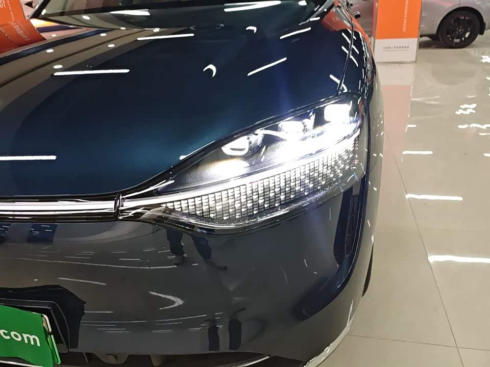 AITO Ask the world M9