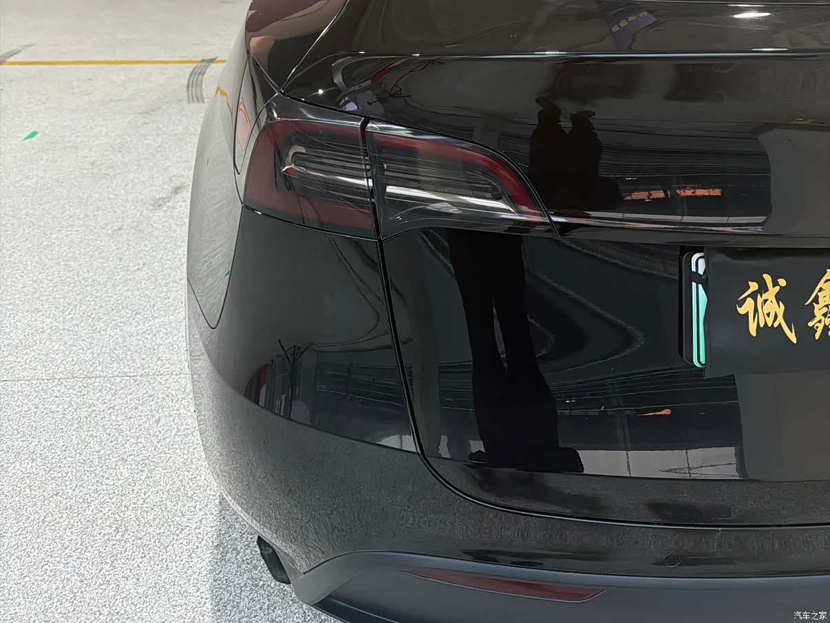 Tesla Model Y, 2023 все фото