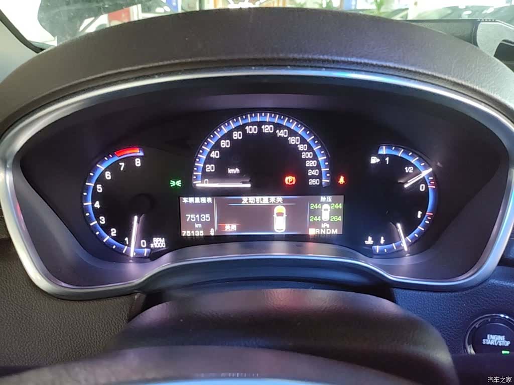 Cadillac SRX, 2015 12