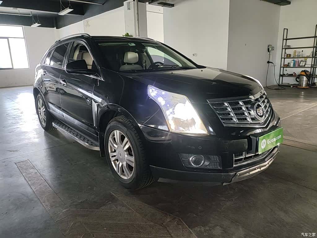 Cadillac SRX, 2015 4
