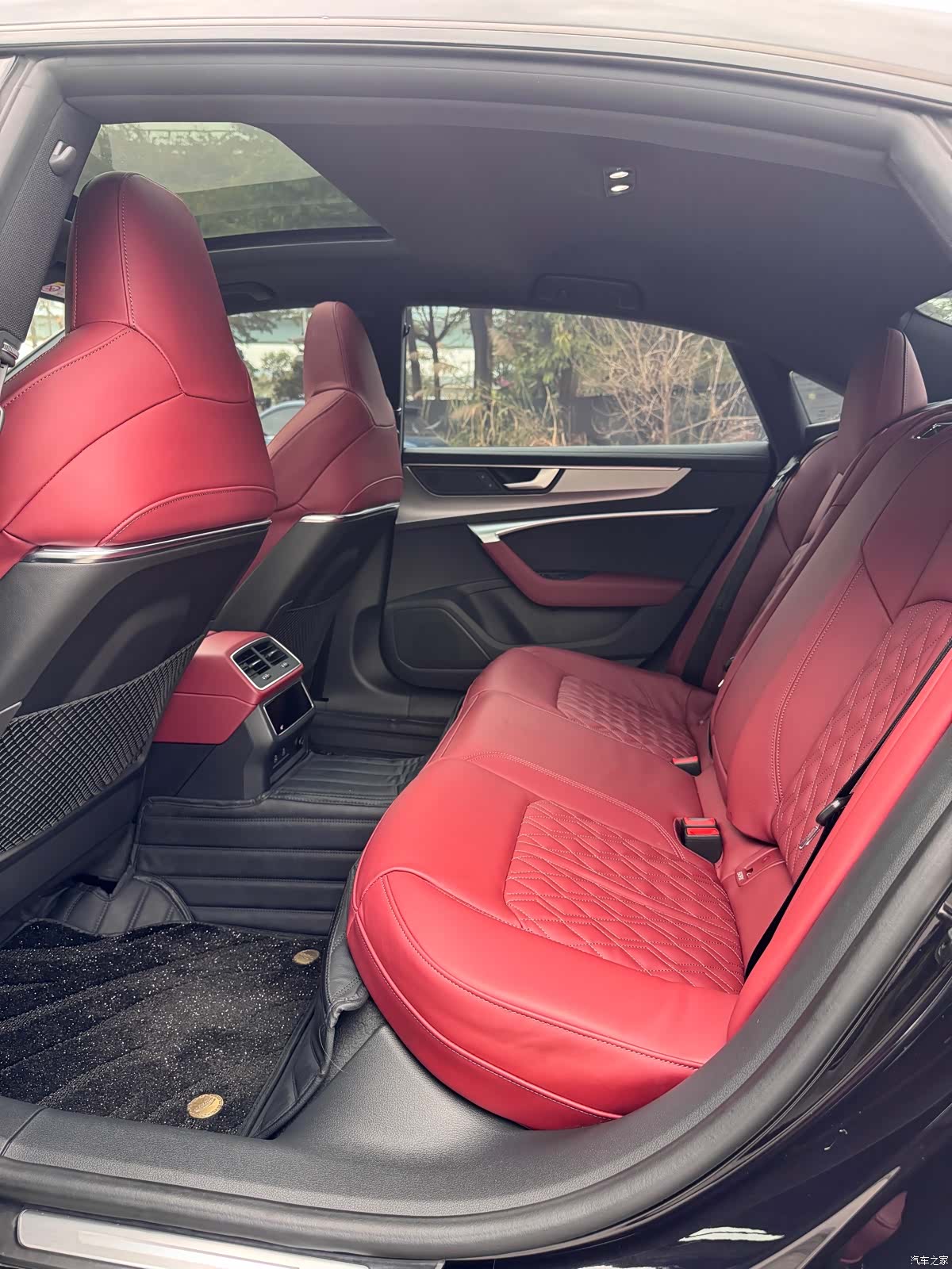 Audi A7L, 2025 все фото