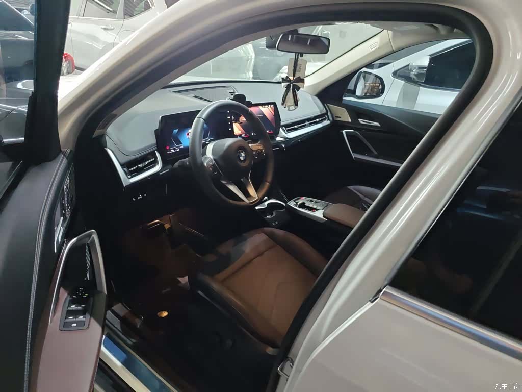 BMW X1, 2024 9