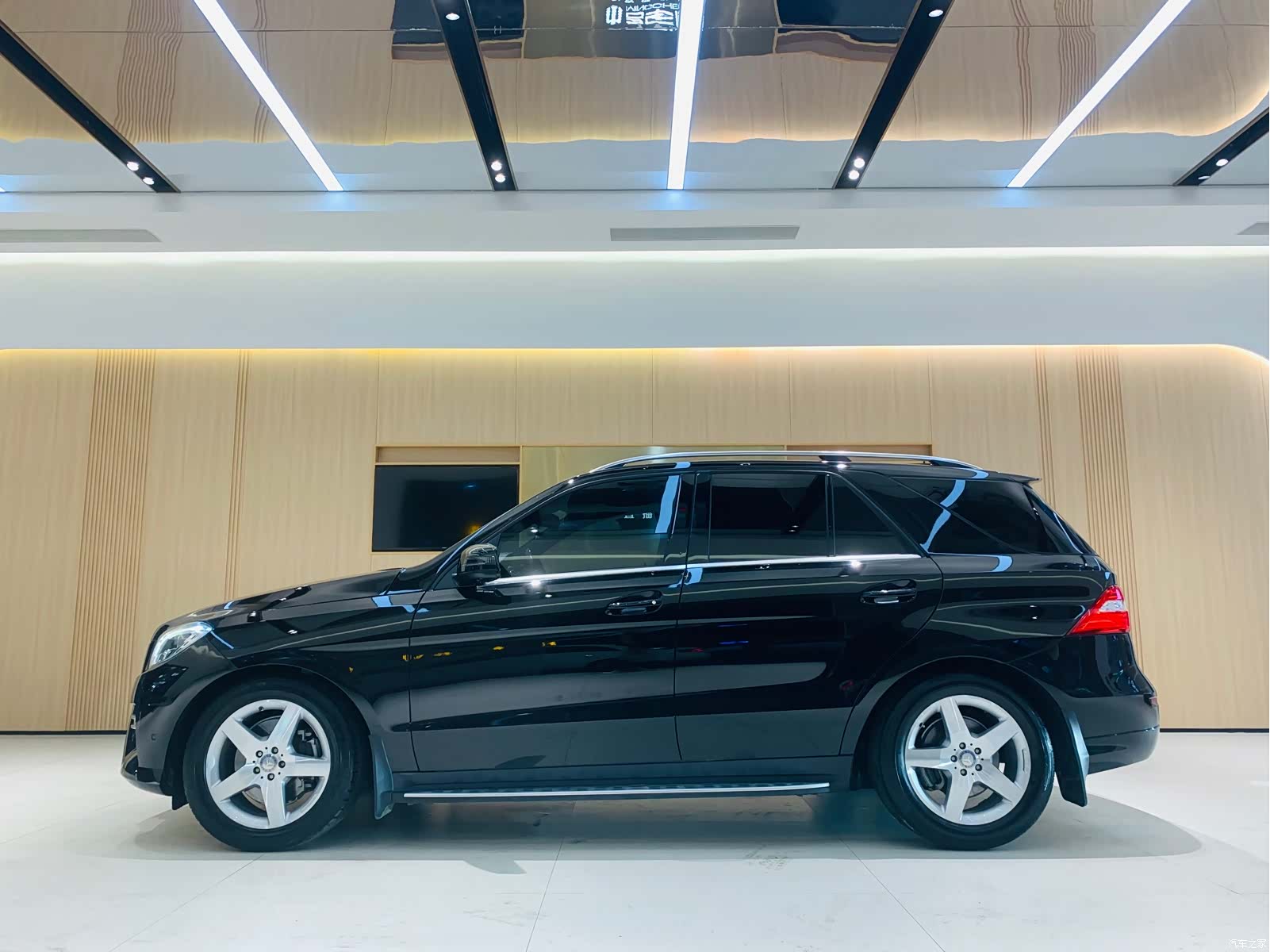Mercedes-Benz M-Class, 2014 3