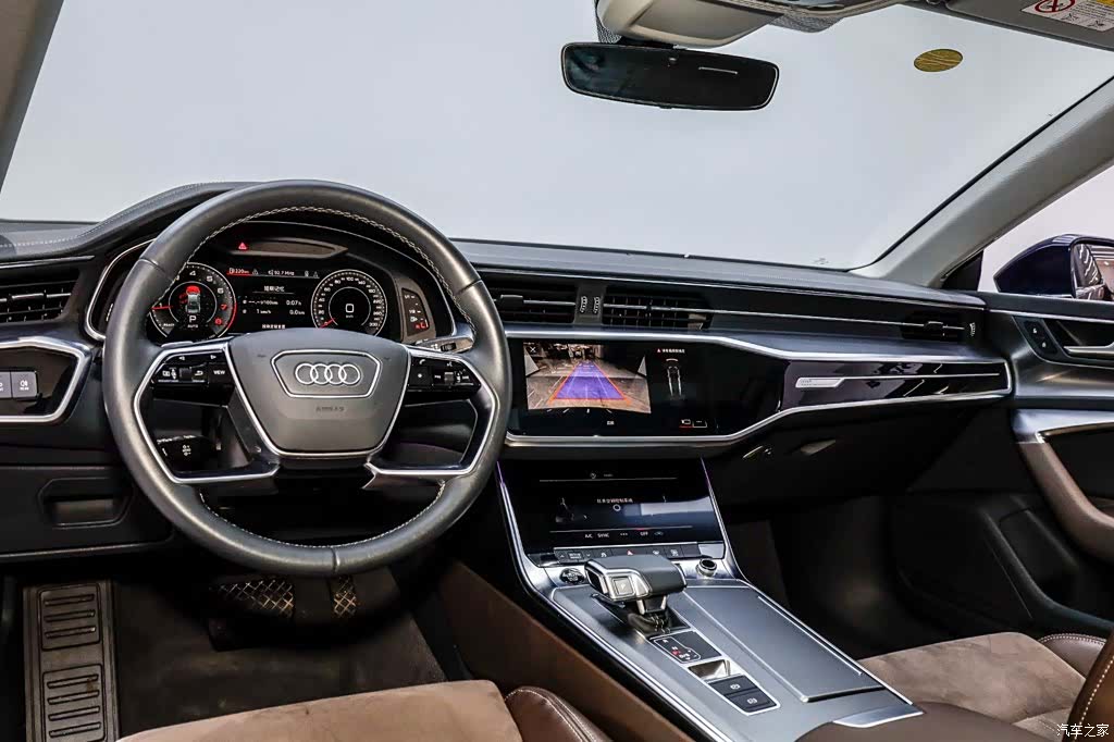 Audi A7L, 2024 13