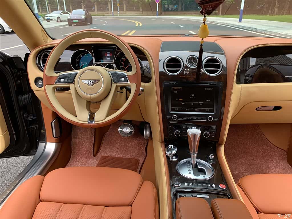 Bentley Flying Spur, 2012 11