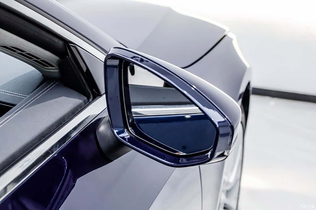 Audi A7L, 2024 16