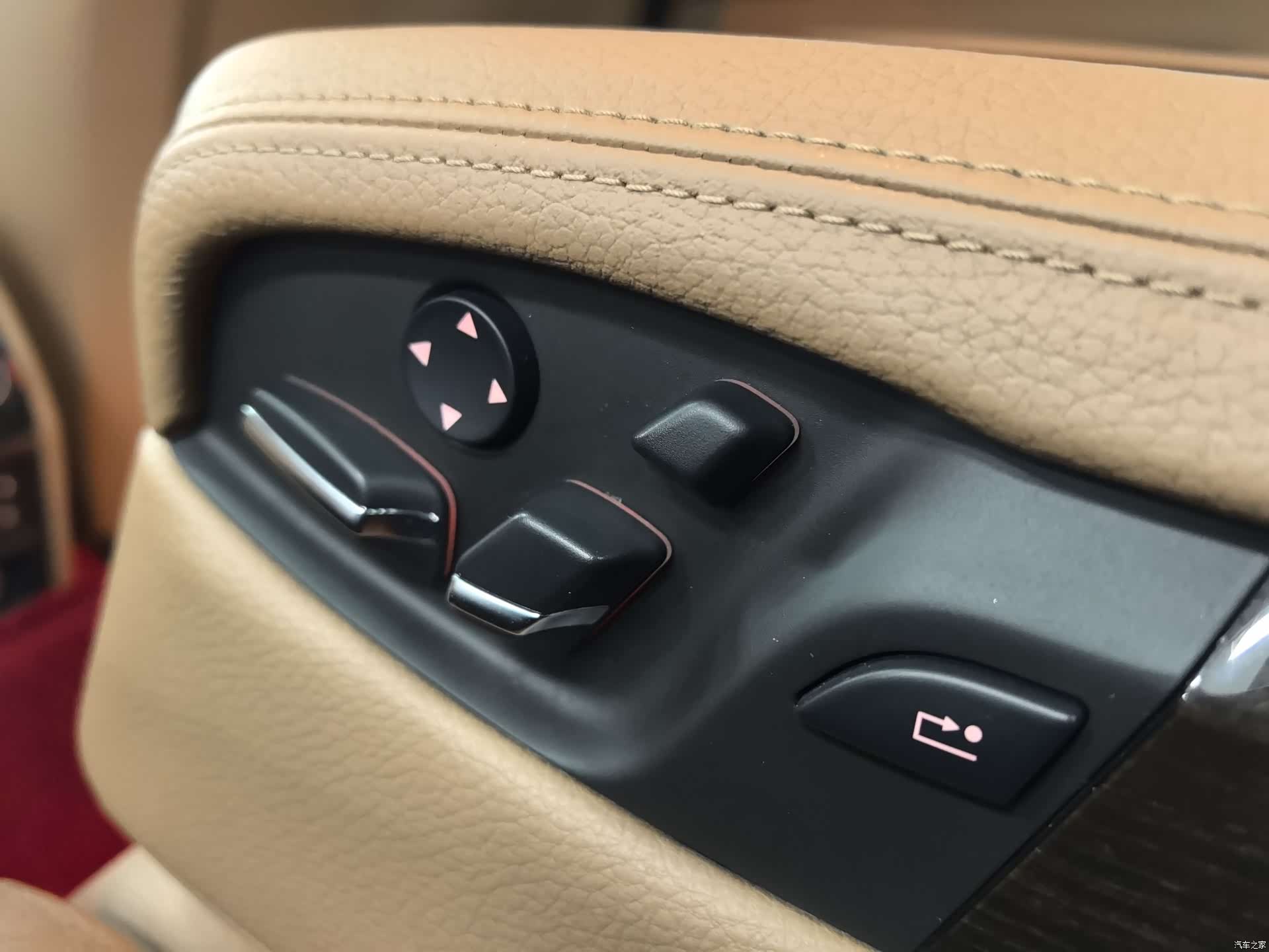 BMW 7 Series, 2011 13