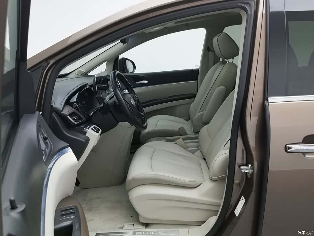 Buick GL8, 2020 10