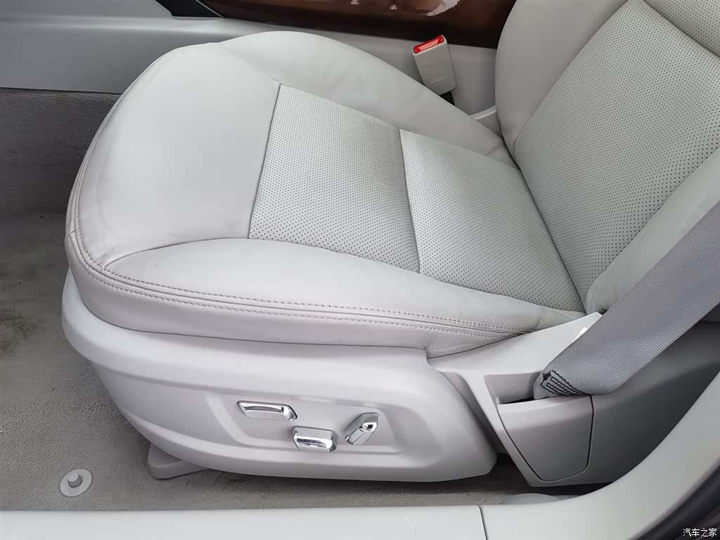Hongqi H7, 2016 20