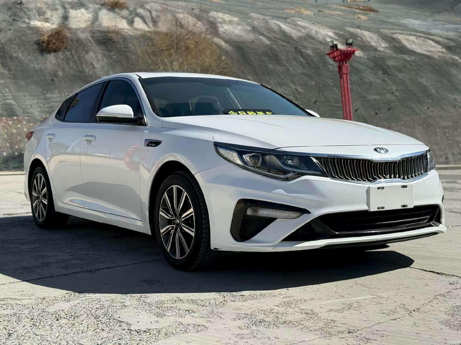 Kia K5, 2013 3