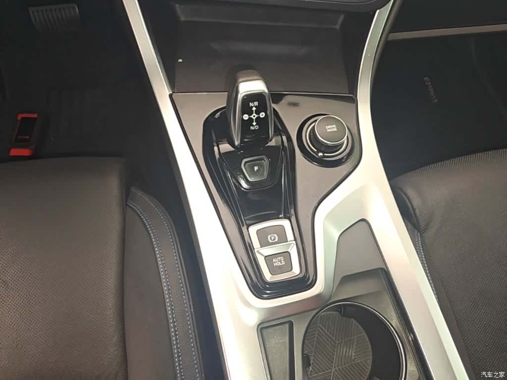 Lynk & Co 01, 2019 10