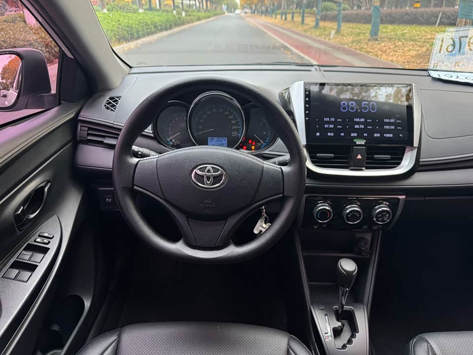 Toyota YARiS L Zhixuan