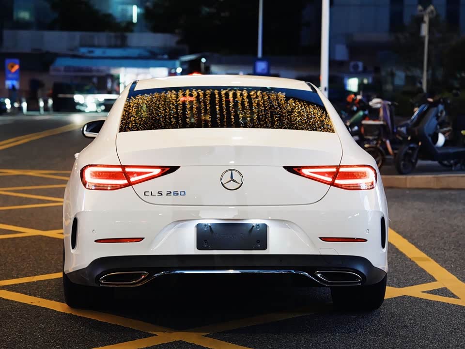 Mercedes-Benz CLS