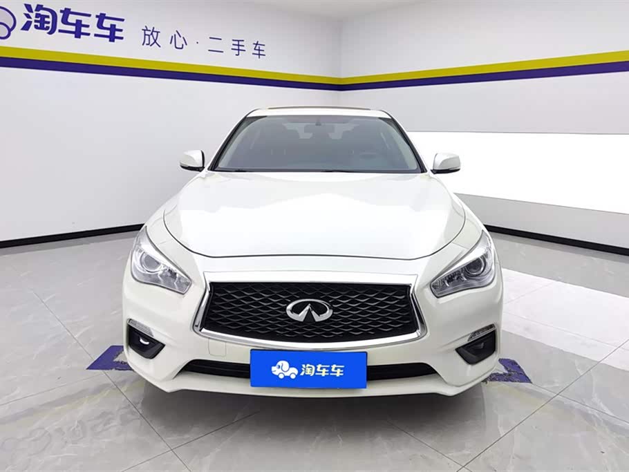 Infiniti Q50L