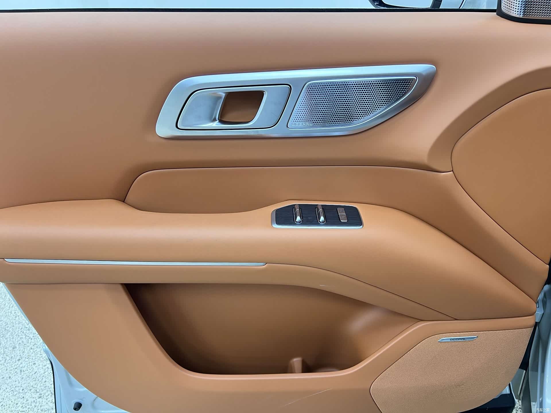 Deepal S09, 2025 12
