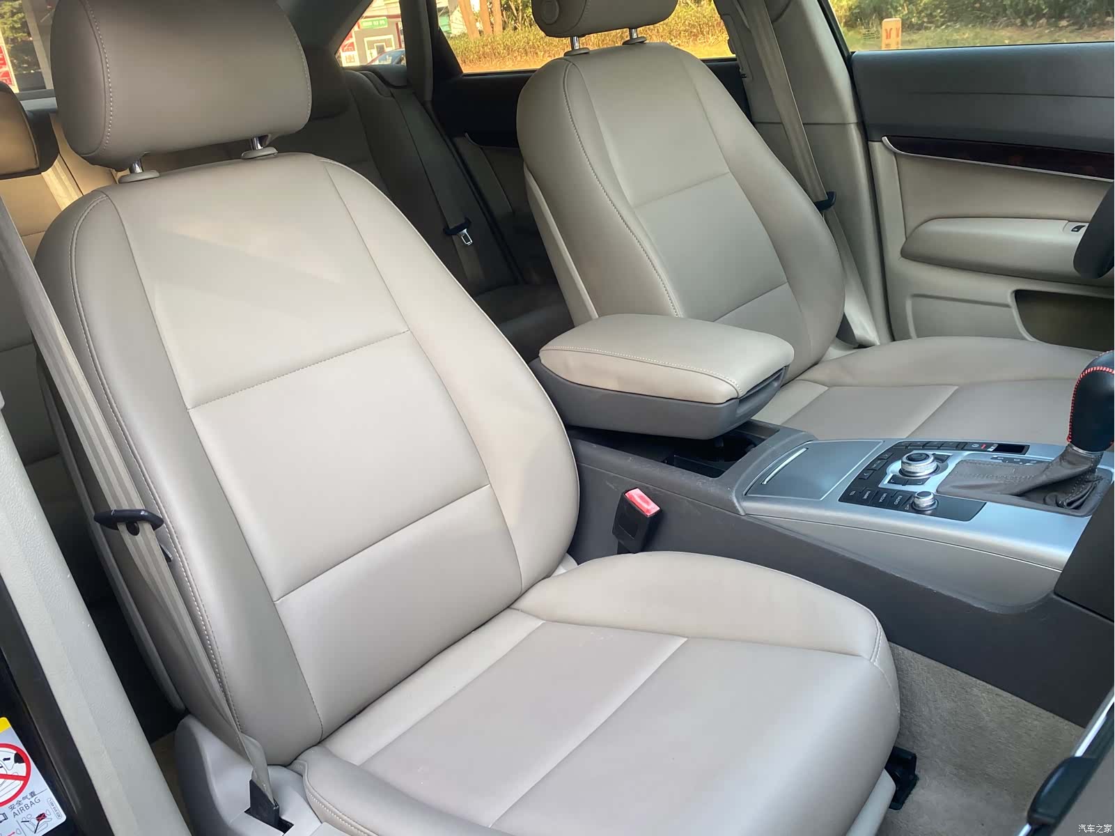 Audi A6L, 2010 8