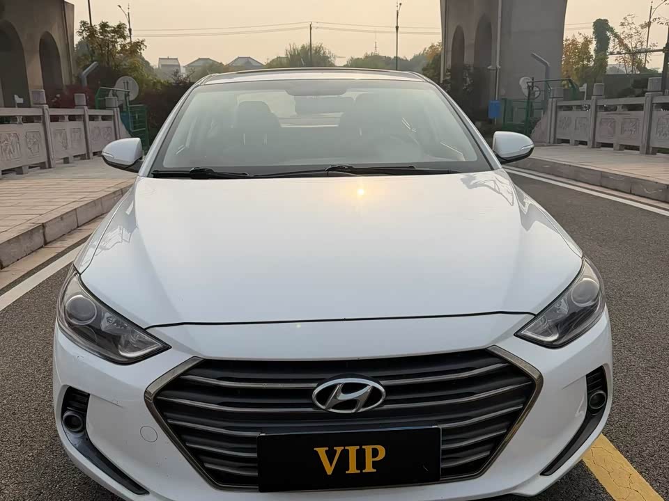 Hyundai Lead