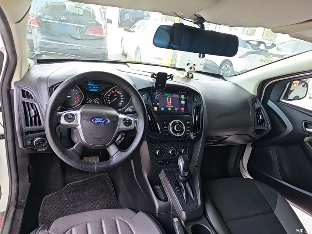 Ford Focus, 2014 10