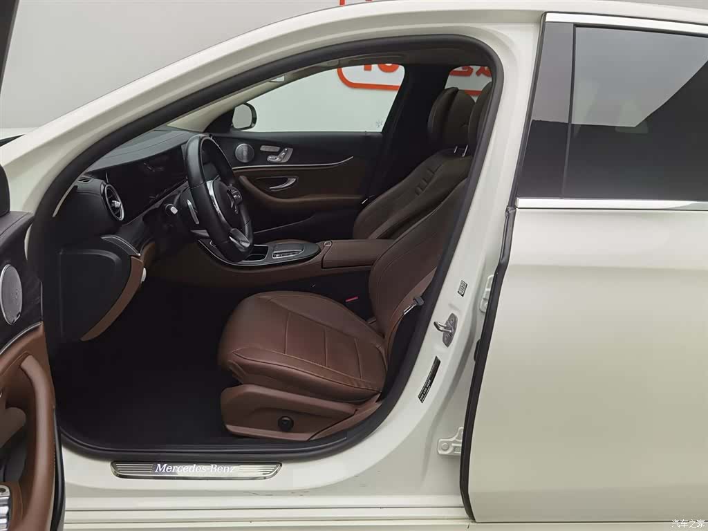 Mercedes-Benz E-Class, 2019 10