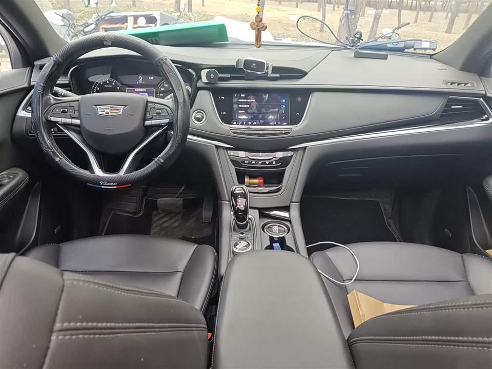 Cadillac XT6