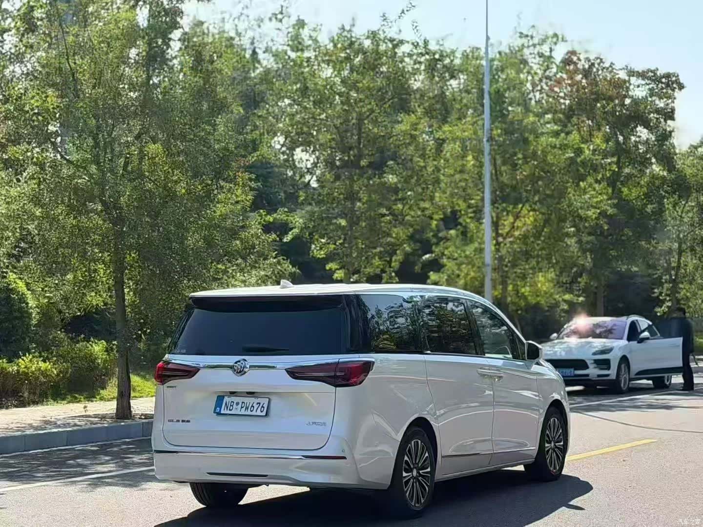 Buick GL8, 2021 15