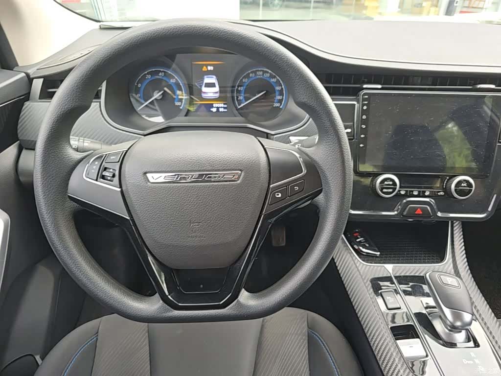 Nissan D60EV, 2024 11