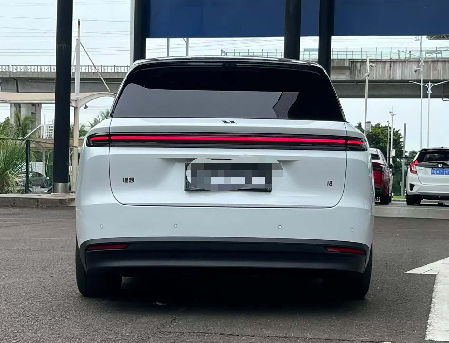Li Auto i8, 2025 15