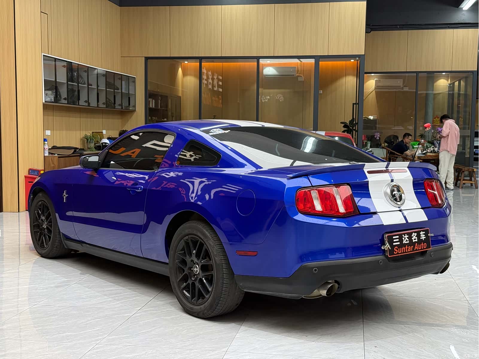 Ford Mustang, 2013 4