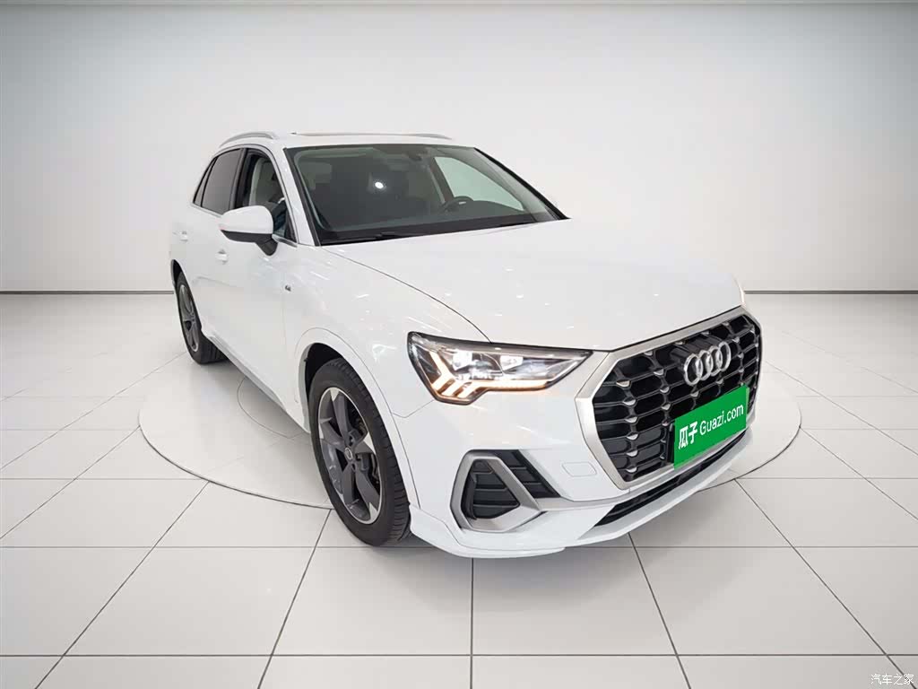 Audi Q3, 2019 4