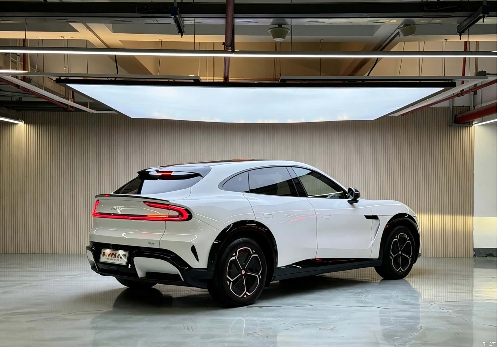 Xiaomi YU7, 2025 16