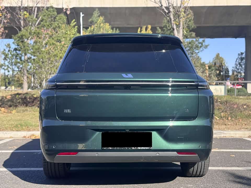 Li Auto Ideal L8