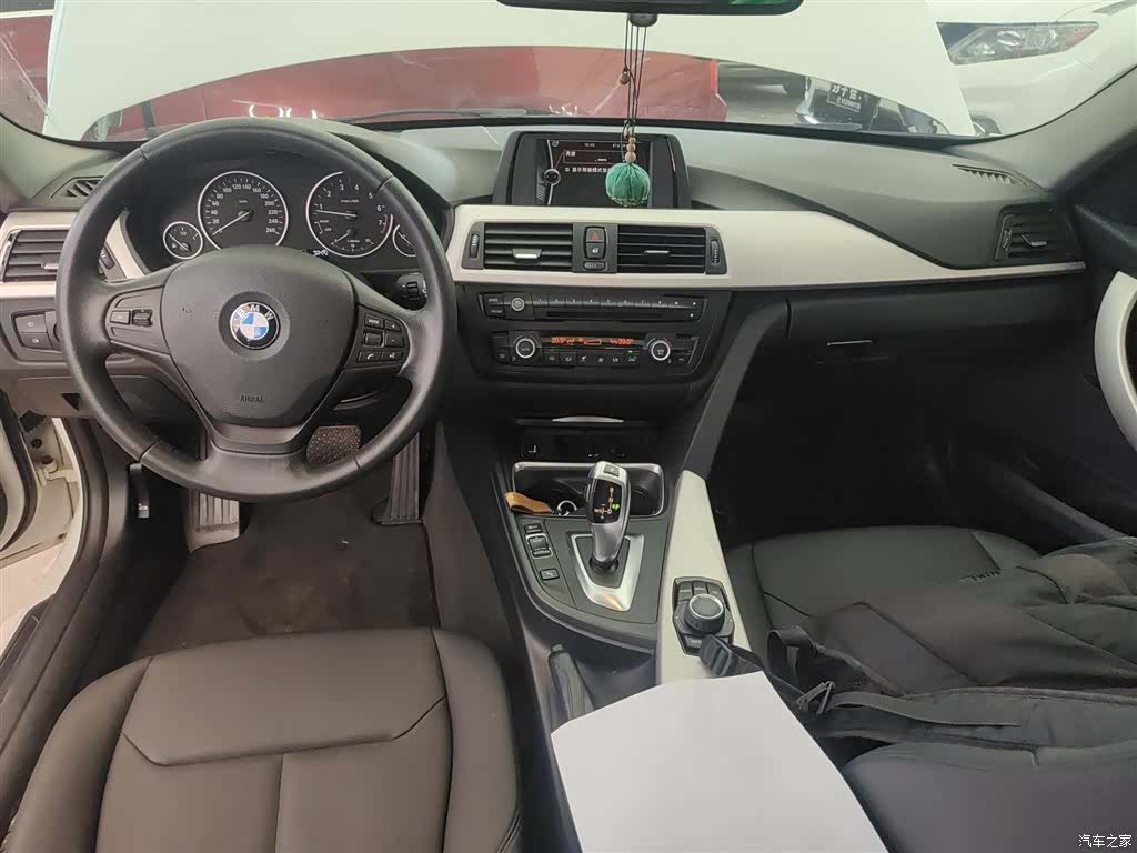BMW 3 Series, 2015 10