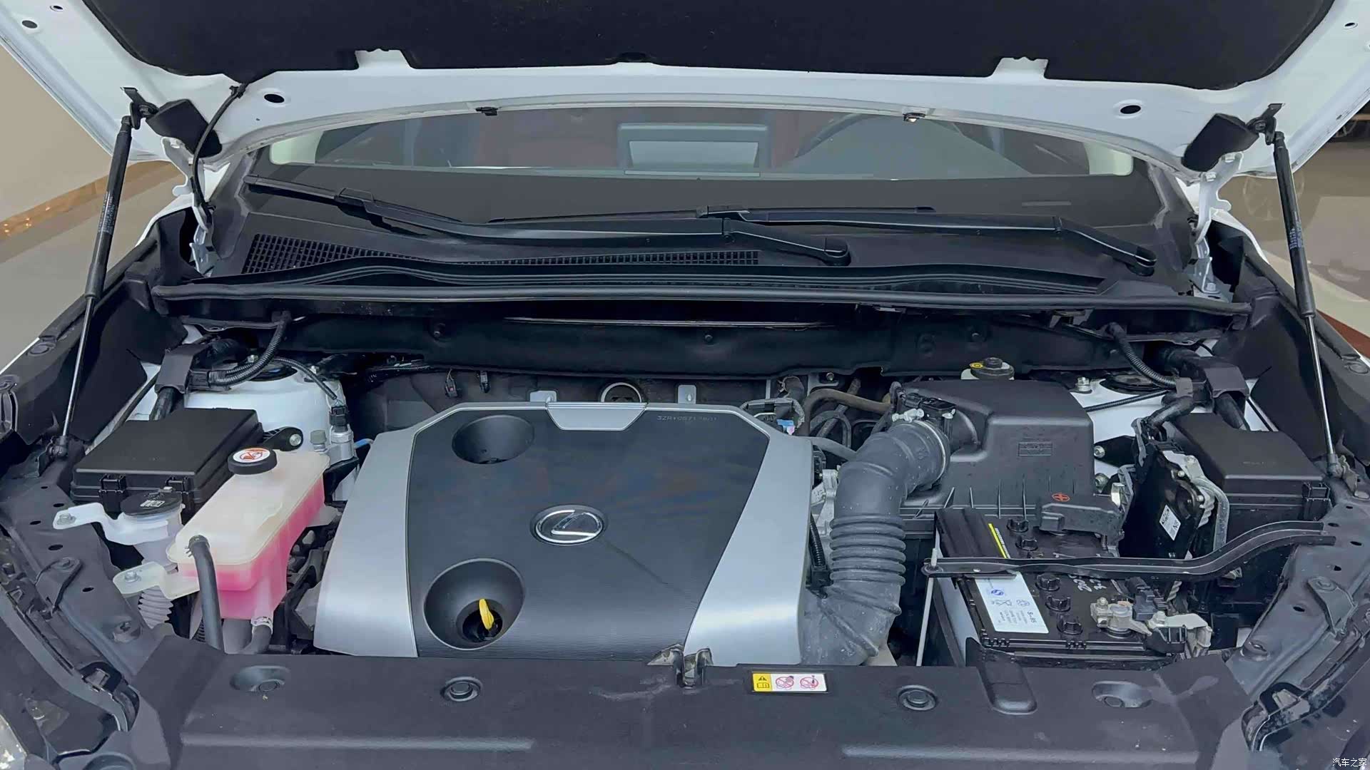 Lexus NX, 2021 19
