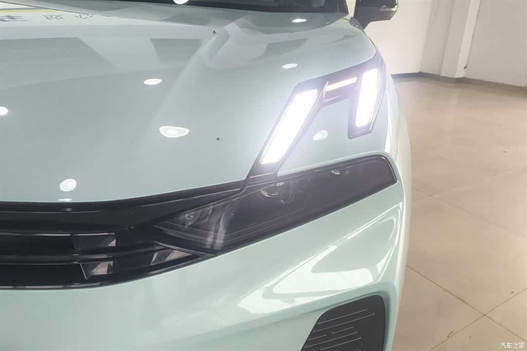 Lynk & Co 02, 2024 все фото