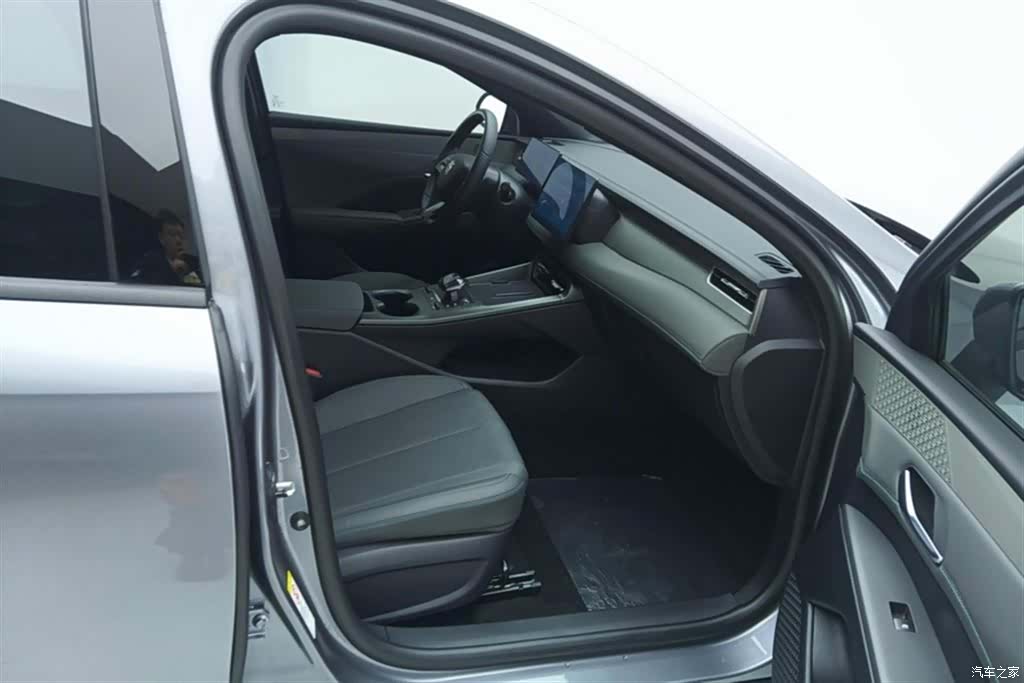 BYD Qin, 2025 8
