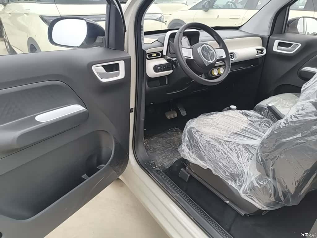 Wuling MINIEV, 2026 16