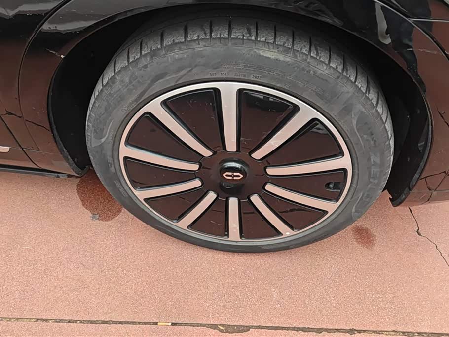 AITO Ask the world M9