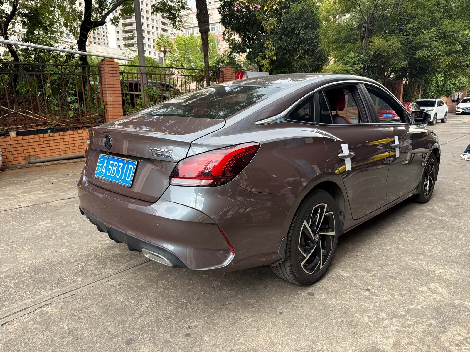 MG MG5, 2021 12