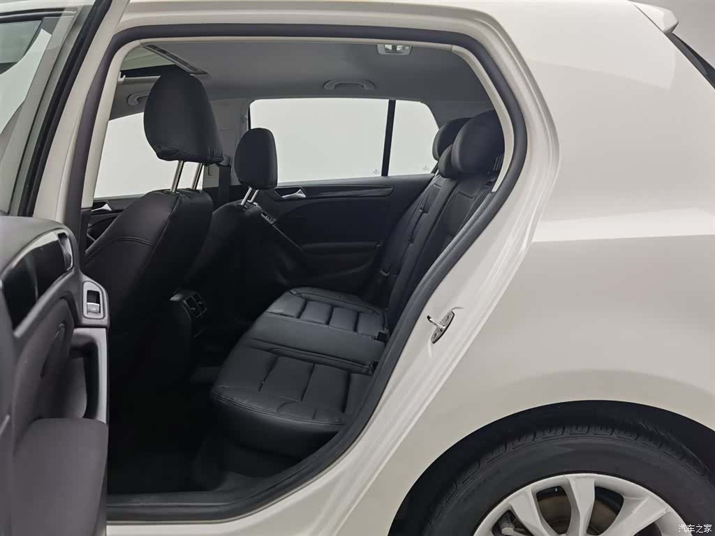Volkswagen Golf, 2013 15