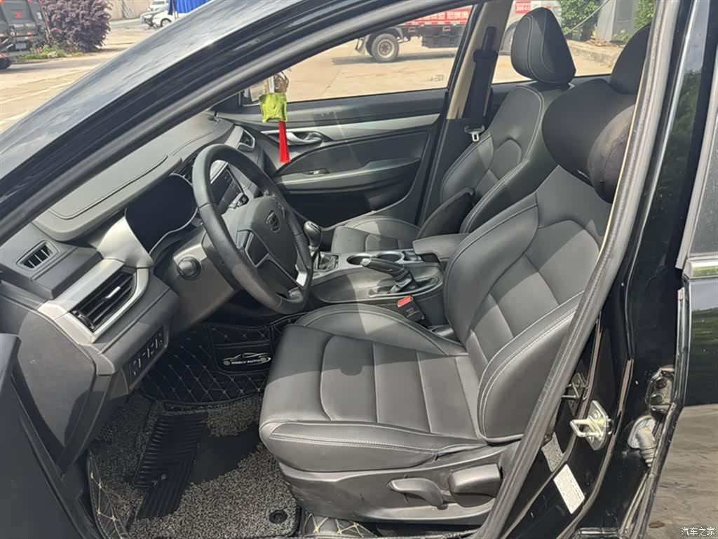 Geely Emgrand, 2018 14